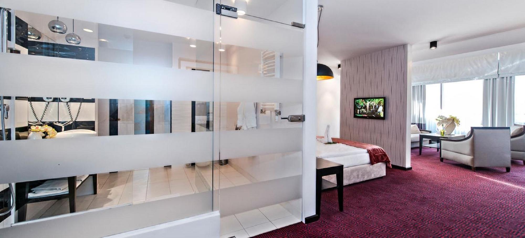 Hotel Silvia Gold Ґлівіце Екстер'єр фото